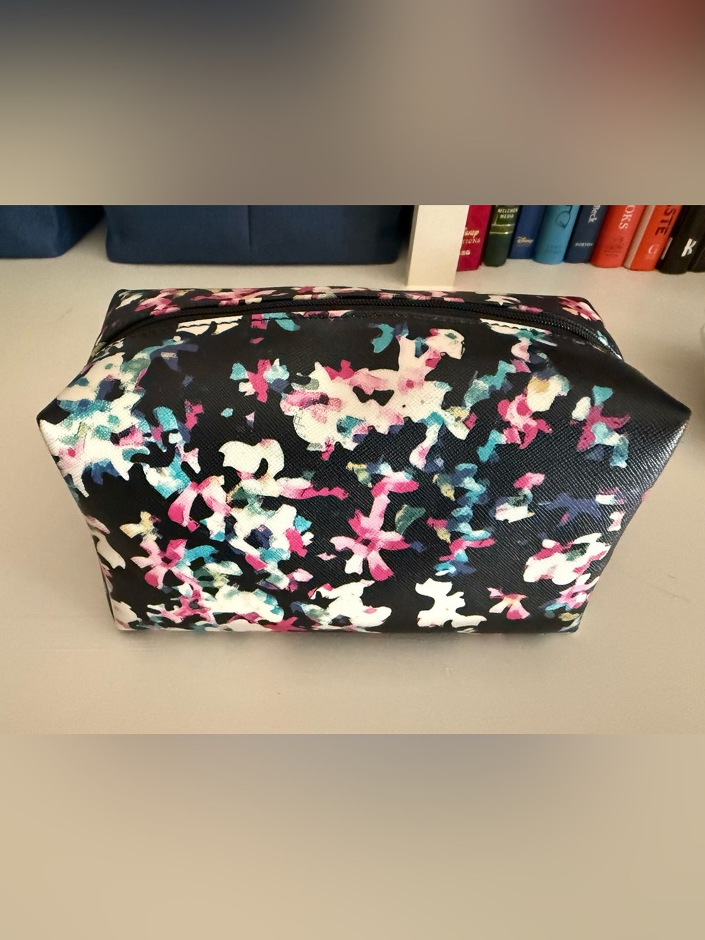 Kate Spade - Picture 2 of 6